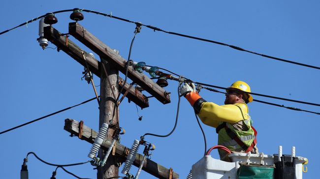 Fasteners in transmission line