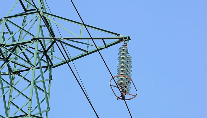 suspension insulator in the transmission line