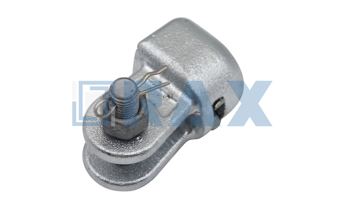 Socket clevis